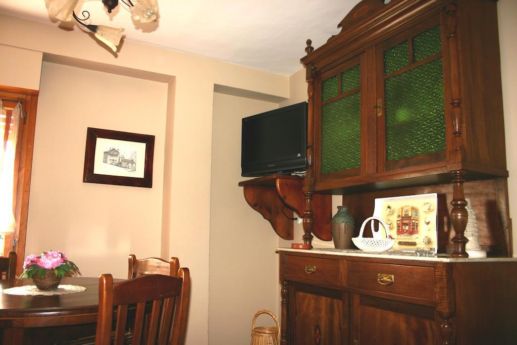 Apartamentos Casa Gallan Sarvisé 客房 照片