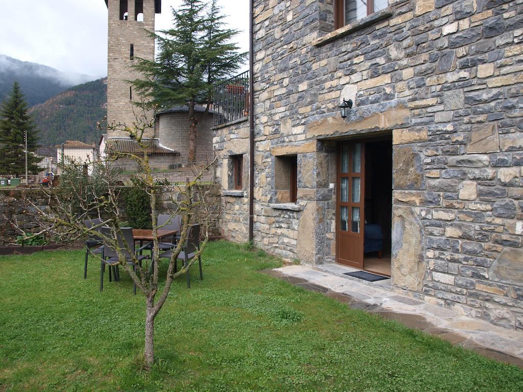 Apartamentos Casa Gallan Sarvisé 客房 照片