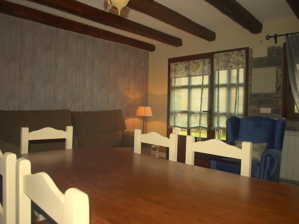 Apartamentos Casa Gallan Sarvisé 客房 照片